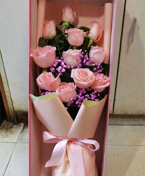 福州阳光城时代广场附近有花店送花吗？