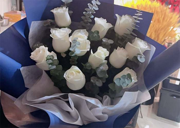 情人节可以送女朋友白玫瑰吗？