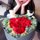 心语心愿-11枝精品红玫瑰，10颗巧克力，2只小熊，外围尤加利心形礼盒